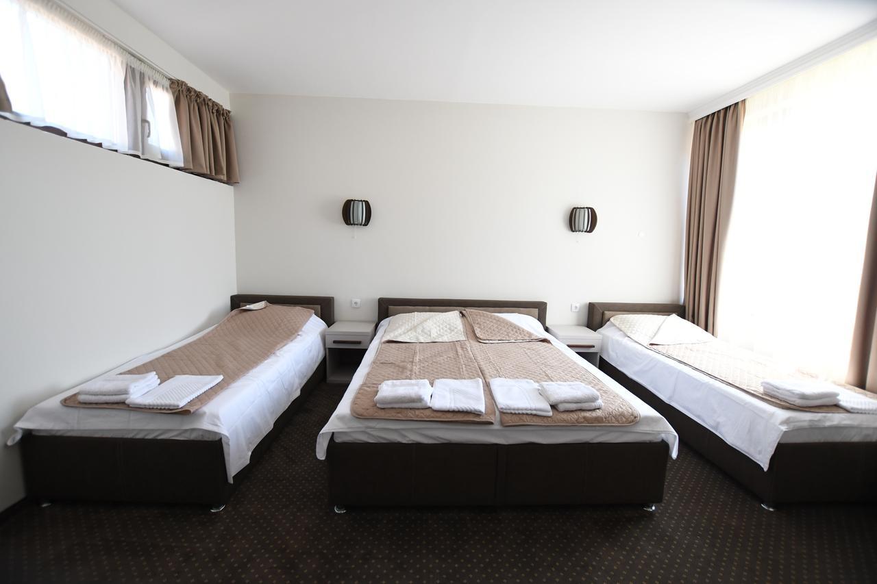Atrijum Apartments And Rooms Kladovo Eksteriør billede